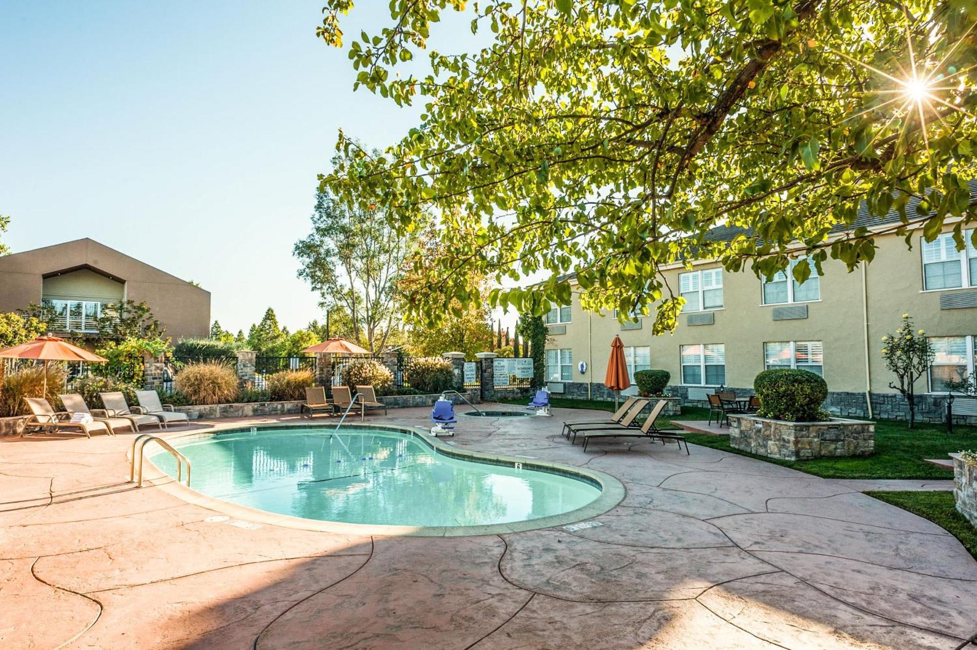 Hotel Indigo Napa Valley By Ihg Buitenkant foto